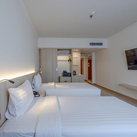 The Maruay Garden Hotel Бангкок Экстерьер фото